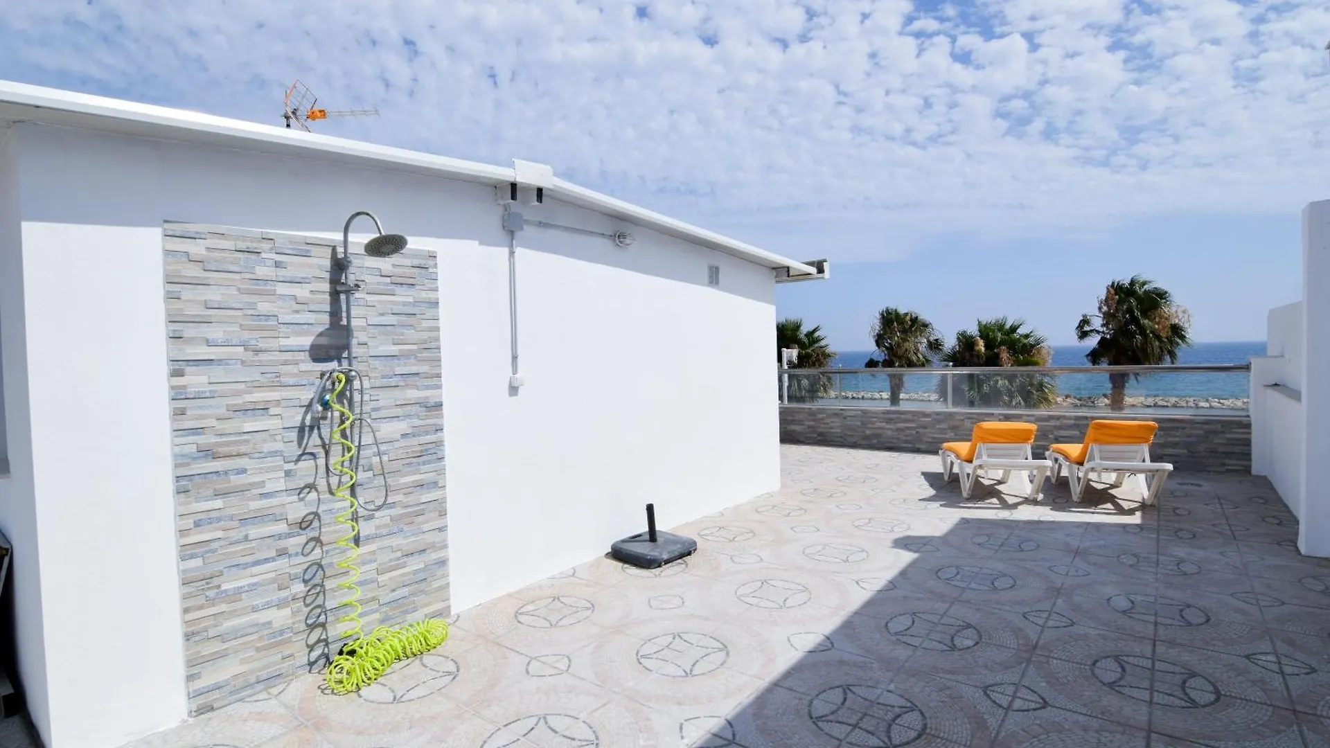 Letmalaga Cremades Seaside Apartment Malaga